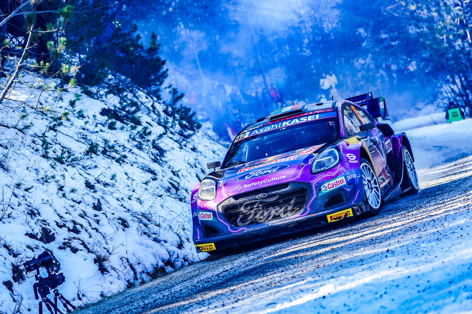 Ogier copied Loeb's tyre strategy for 